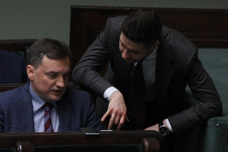 Patryk Jaki komentuje doniesienia ws. dymisji Ziobry.