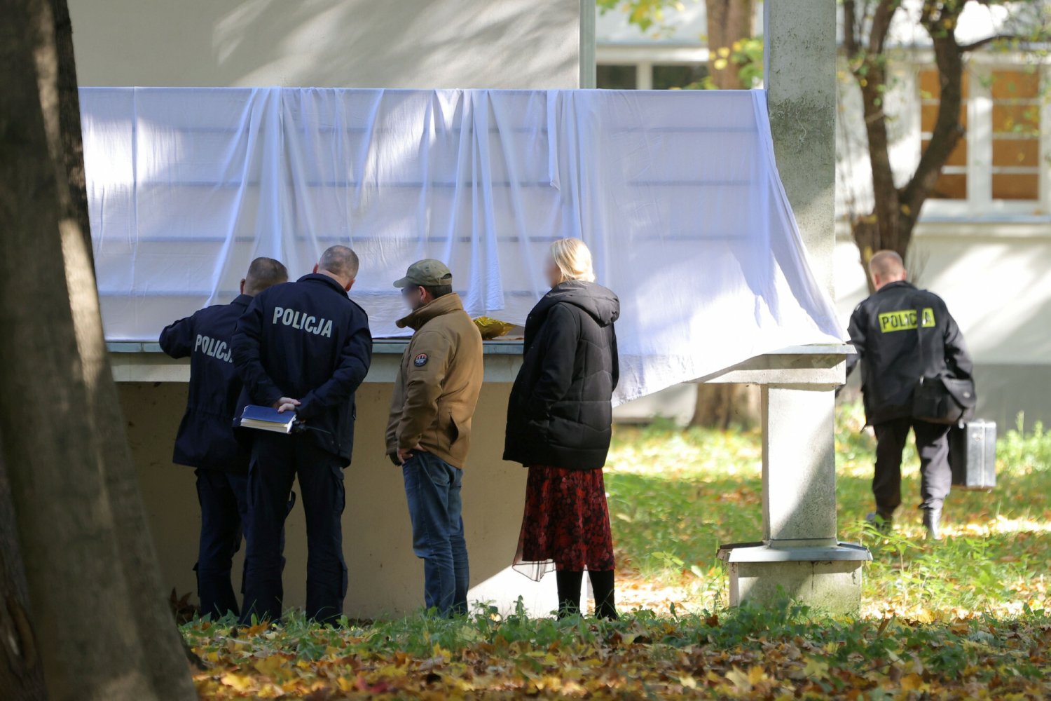Nowe doniesienia "Faktu" i Super Expressu" wskazują na to, że dziewczyna poniosła śmierć prawdopodobnie w wyniku nieszczęśliwego wypadku.