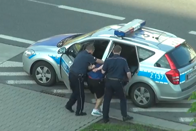 Policja skierowała do sądu sprawę przeciwko vlogerowi.