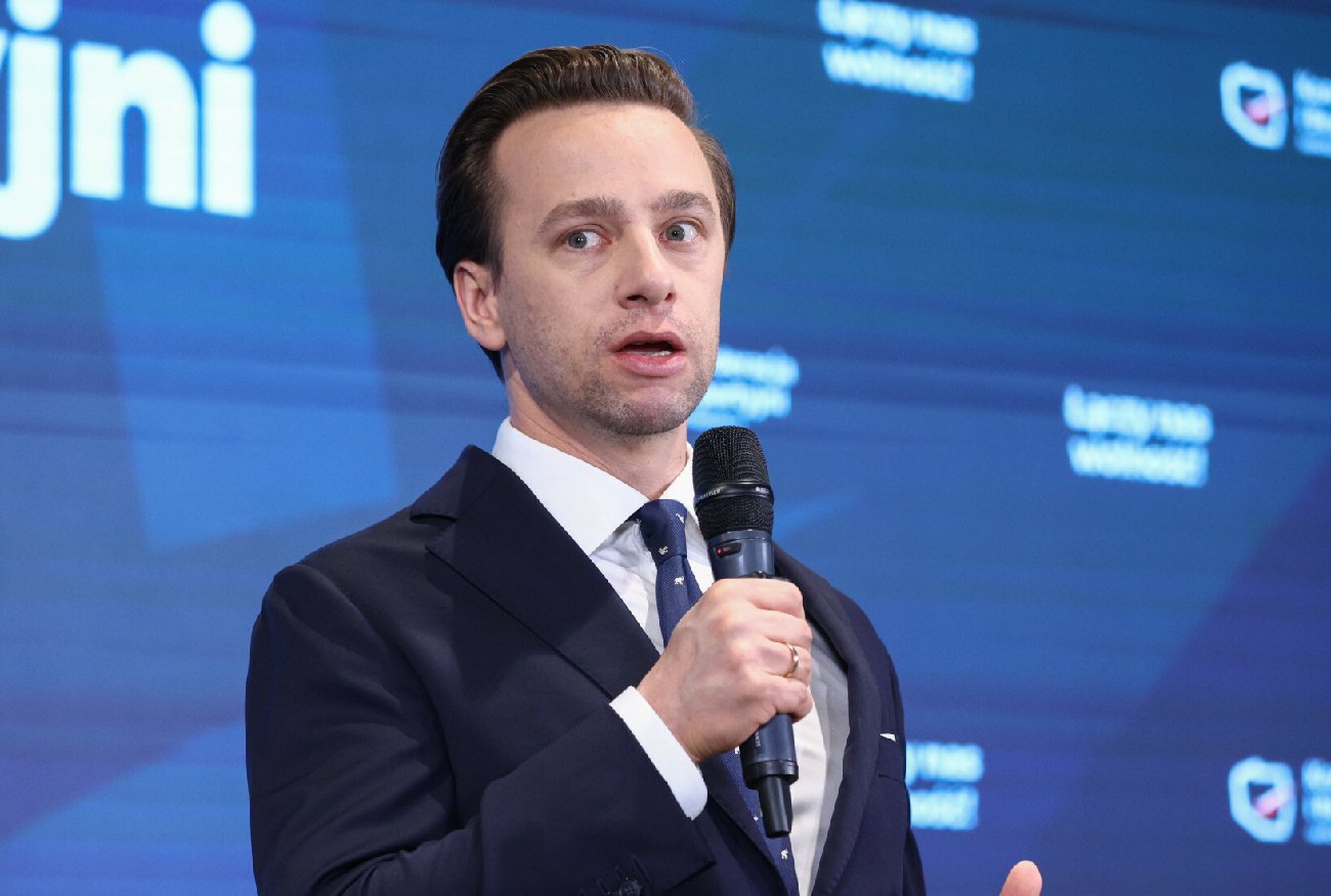 Krzysztof Bosak o zakulisowym skandalu: "W PiS-ie pochlali".