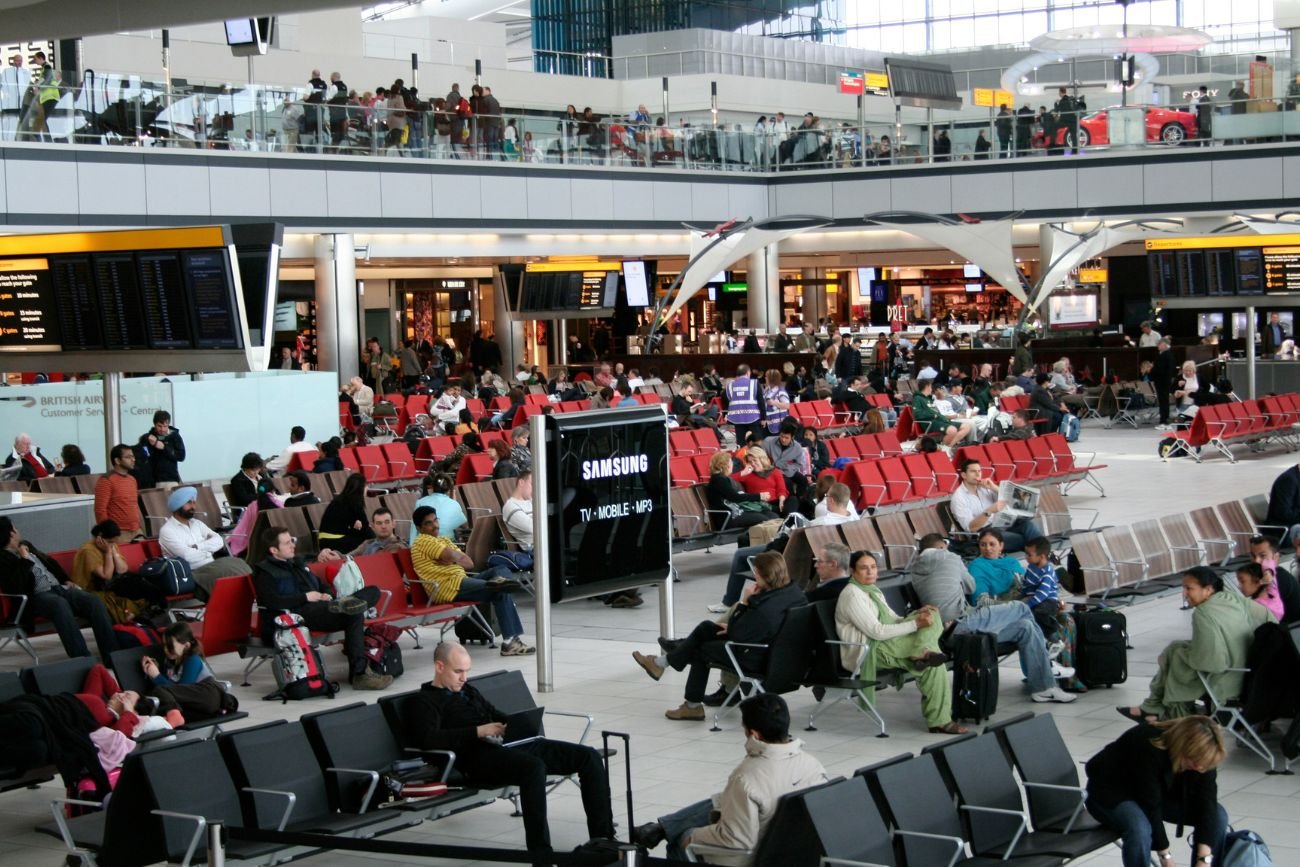 Europejska stolica odwołuje i opóźnia loty. Jest istotny komunikat do pasażerów