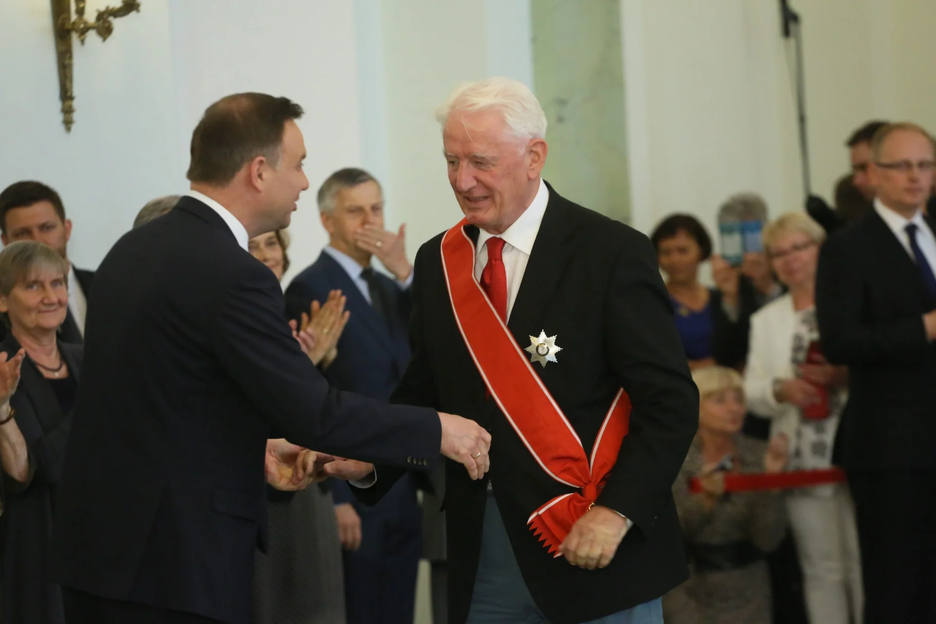 Krzysztof Wyszkowski w środowisku partii rządzącej uchodzi za mentora i autorytet. Na zdjęciu odbiera krzyż Wielkiego Orderu Odrodzenia Polski z rąk prezydenta Andrzeja Dudy