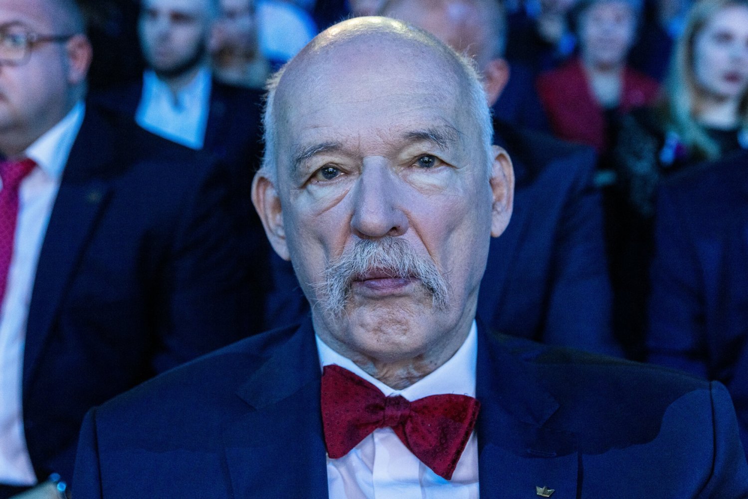 Janusz Korwin-Mikke usłyszał zarzuty. Grozi mu więzienie