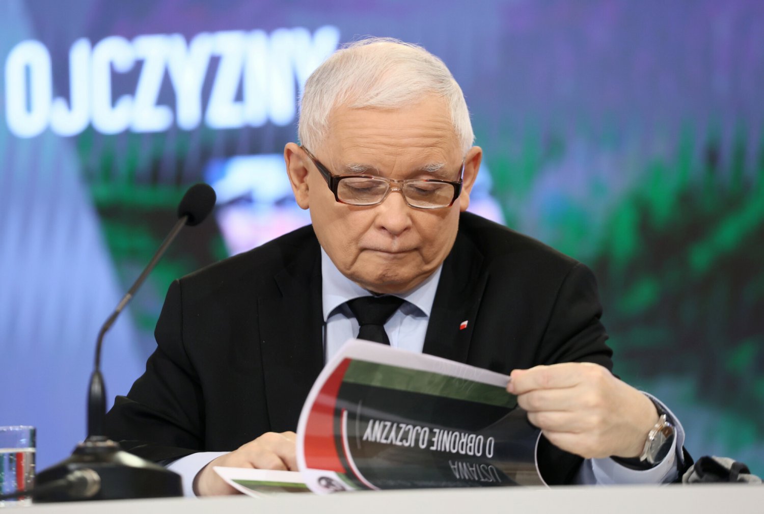 Jarosław Kaczyński z pewnością nie byłby zadowolony z takiego rezultatu w wyborach.