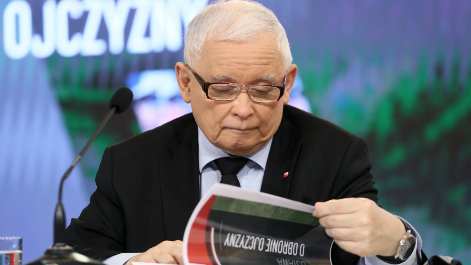 Jarosław Kaczyński z pewnością nie byłby zadowolony z takiego rezultatu w wyborach.