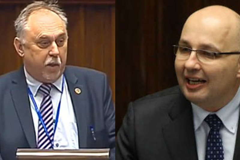 Poseł niezrzeszony Janusz Sanocki i poseł Platformy Obywatelskiej Robert Kropiwnicki.