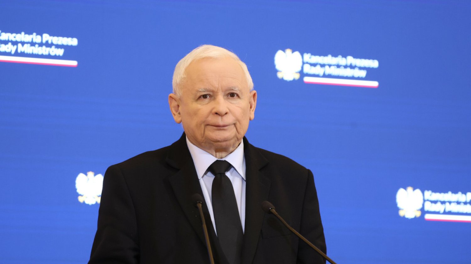 Jarosław Kaczyński odpowiedział na pytanie o ustawieniu foteli na ostatnim posiedzeniu rządu