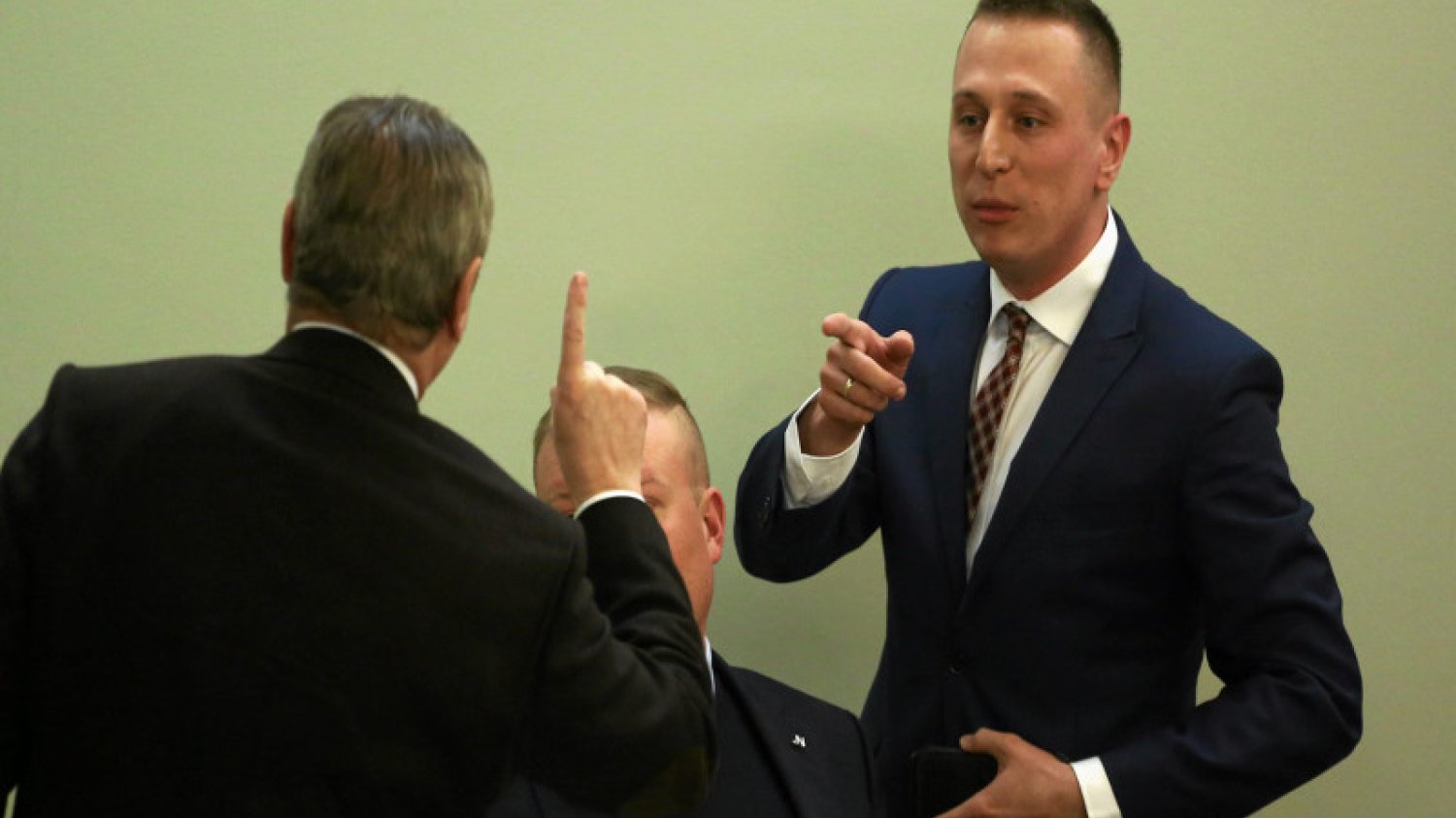 Krzysztof Brejza odkrył powiązania Amber Gold i Marcina P. ze SKOK-ami. Parlamentarzyści PiS-u nie są z tego zadowoleni.