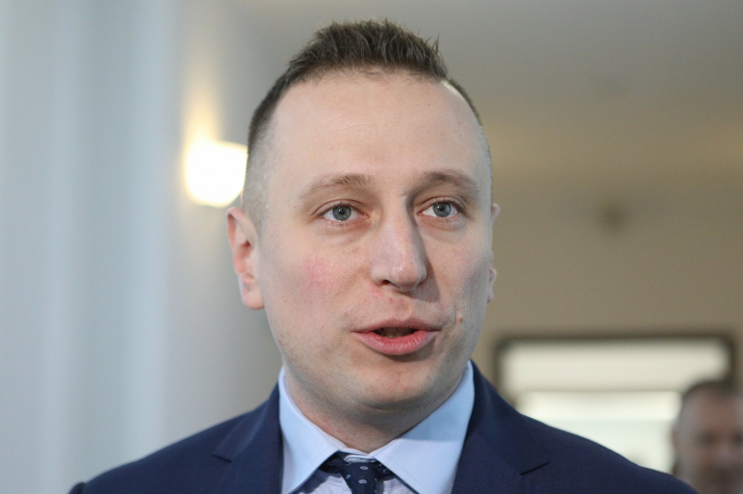 Krzysztof Brejza wygrał w sądzie z Antonim Macierewiczem w kwestii kosztów pracy podkomisji smoleńskiej.