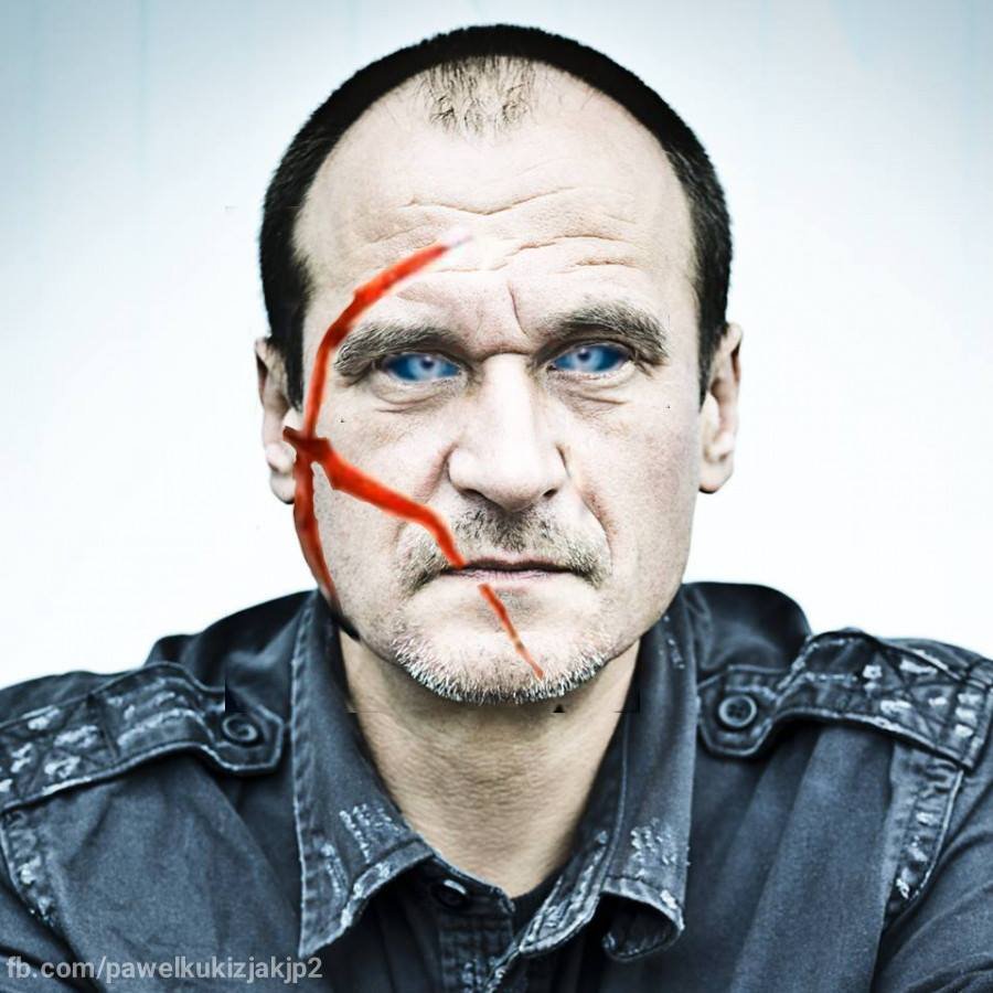 Internetowy mem porównujący Kukiza do młodego człowieka, który poddał się skaryfikacji.