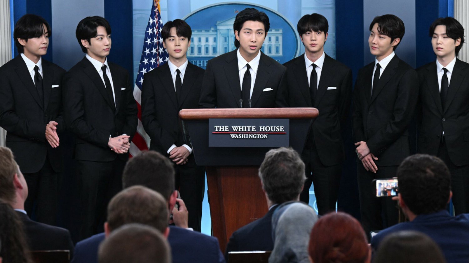 Członkowie boysbandu BTS będą musieli odbyć służbę wojskową.