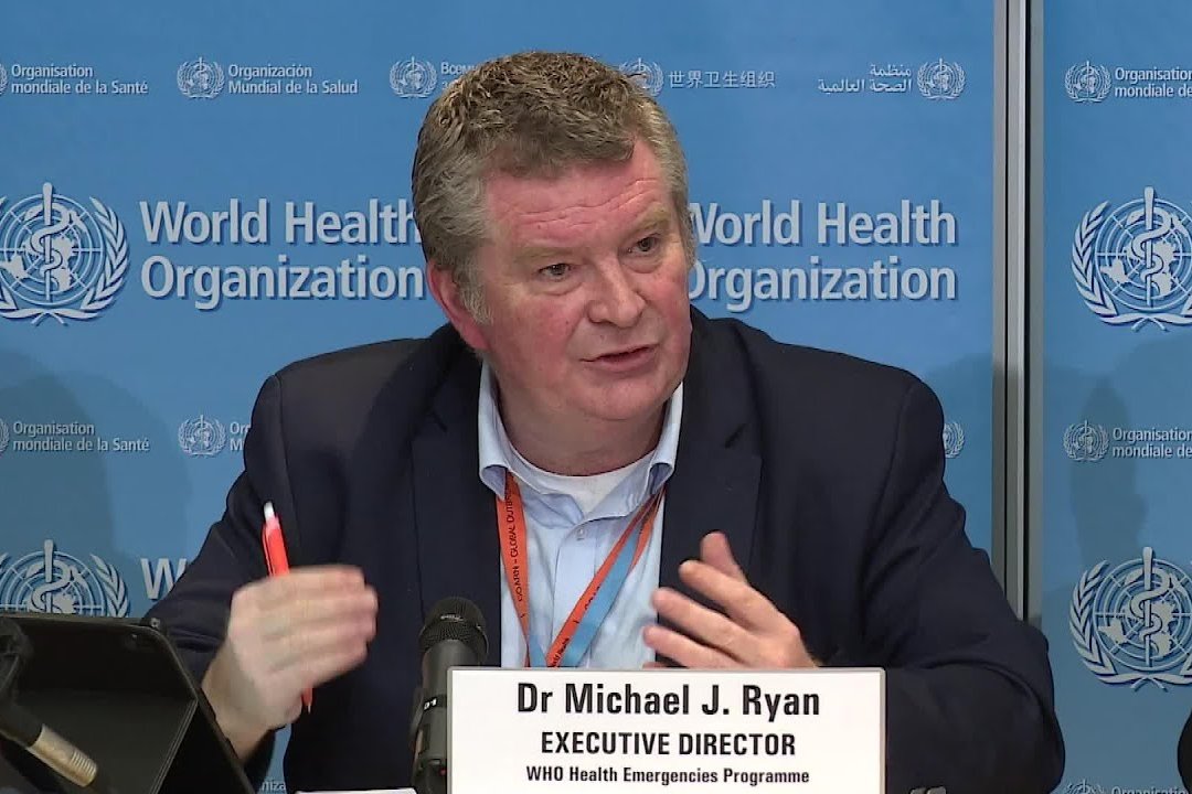 Dr Mike Ryan z WHO uważa, że koronawirus pochodzi od zwierzęcia