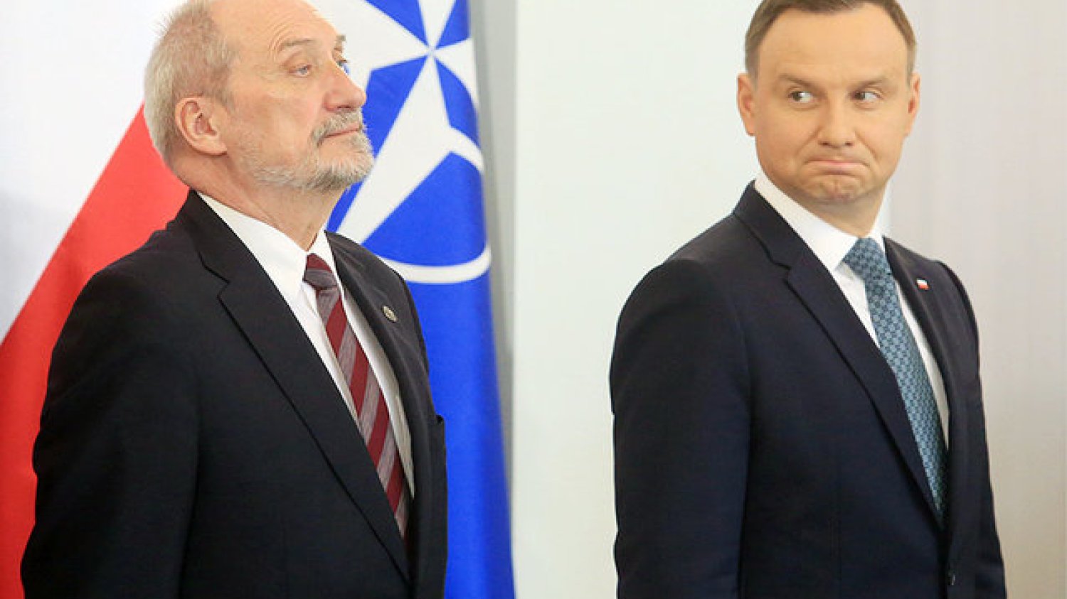 Szef MON Antoni Macierewicz nie tylko nie odpowiedział na pytania prezydenta Andrzeja Dudy, ale zemścił się na jego doradcy.