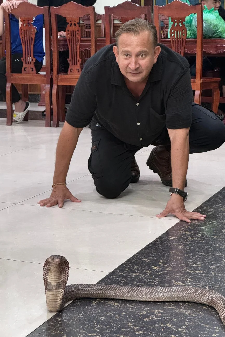 Jarosław Nowak i wąż
