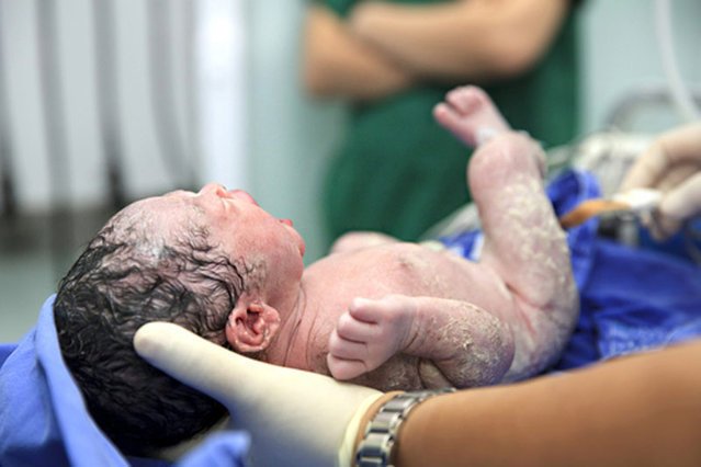 Nowe dane GUS zaskakują – przybywa Polaków.