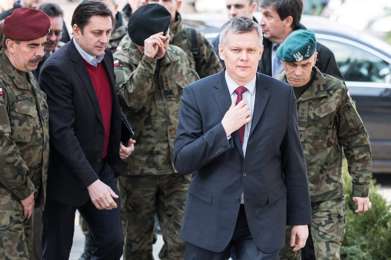 Chcieli nagrać ministra Siemoniaka i holenderską minister. Podsłuchy w kolejnej restauracji