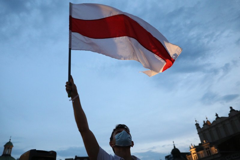 17-letni Dzmitryj Stachouski we wtorek wieczorem wyskoczył z 16 piętra wieżowca w Mińsku. (zdjęcie ilustracyjne)