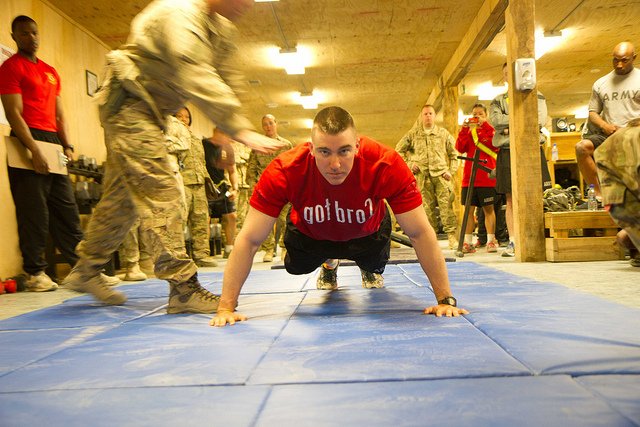 Burpee to ćwiczecznie ogólnorozwojowe, ale i test sprawności fizycznej