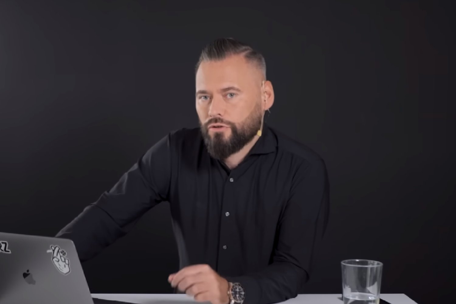 Stanowski brutalnie do katolickiej influencerki: Błona dziewicza to za mało.
