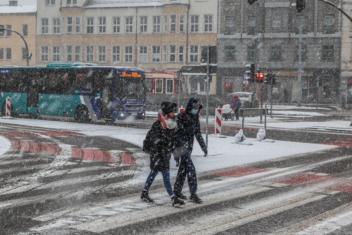 Pogoda znów będzie niebezpieczna. Do Polski nadciąga wichura.