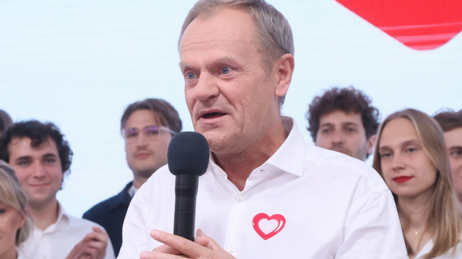 Rządzący niszczą dokumenty? Tusk skomentował doniesienia mediów i opozycji.