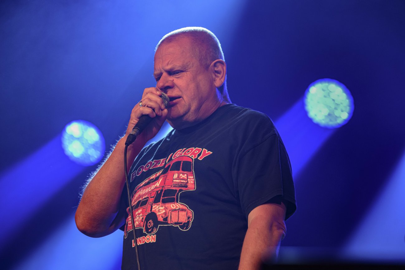 Kazik Staszewski z Kultu zabrał głos ws. zatrzymania Piotra M. Kazik Staszewski z Kultu zabrał głos ws. zatrzymania Piotra M.