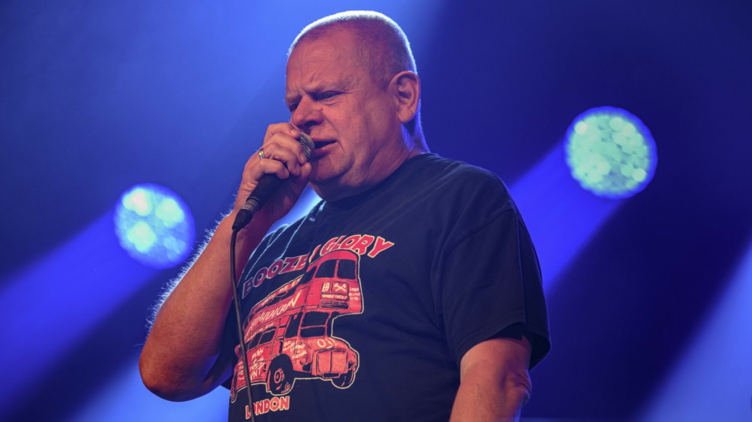 Kazik Staszewski z Kultu zabrał głos ws. zatrzymania Piotra M. Kazik Staszewski z Kultu zabrał głos ws. zatrzymania Piotra M.