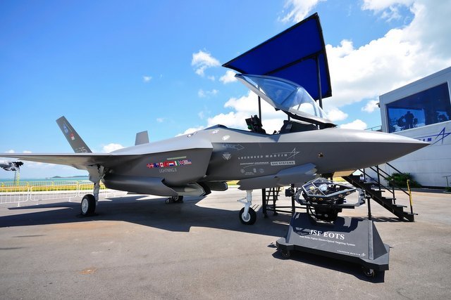 Skrzydlata "murzyńskość". Amerykanie nie dotrzymali obietnic przy F-16, a my chcemy kupić od nich jeszcze droższe F-35