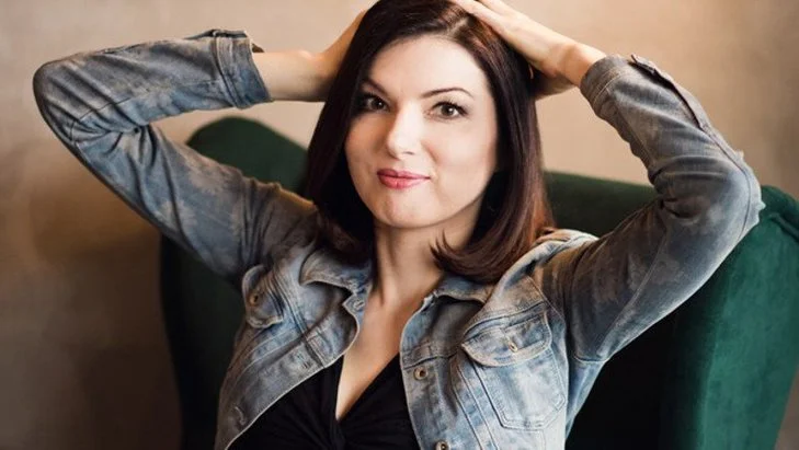 Eliza Michalik pisze o aferze maseczkowej i ministrze zdrowia Łukaszu Szumowskim.
