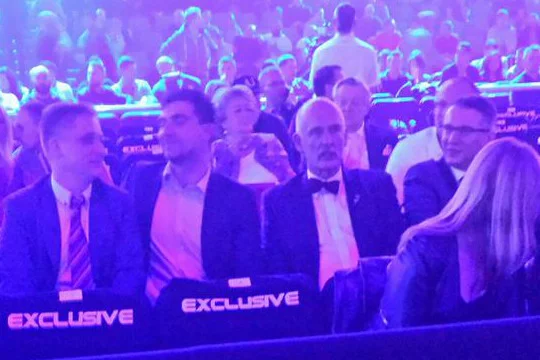 Janusz KORWIN-Mikke i Przemysław Wipler gościli na Gali KSW30 w Poznaniu