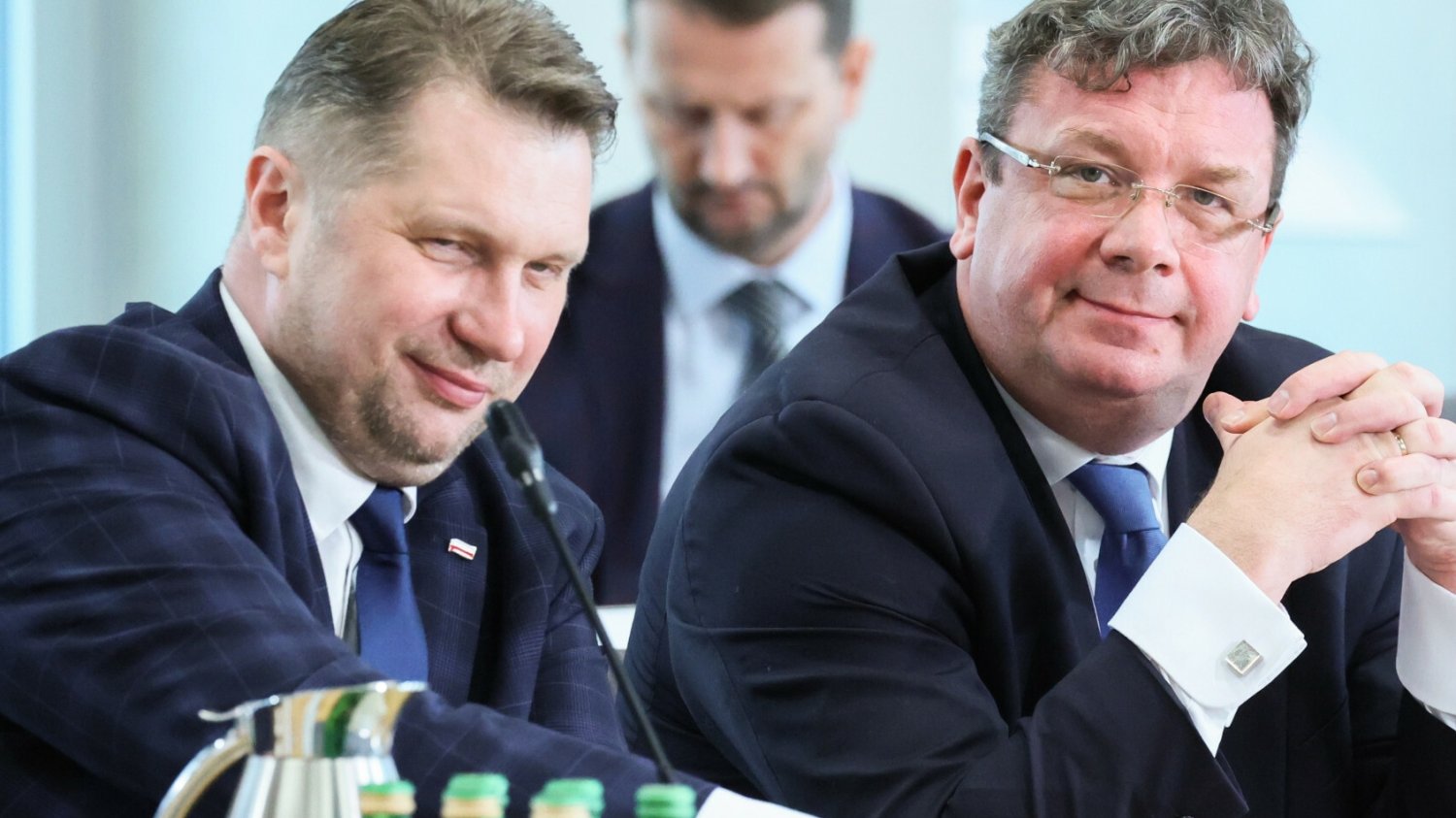 "Na żywo leci ten cyrk?". Gorąco na komisji ds. wyborów kopertowych.