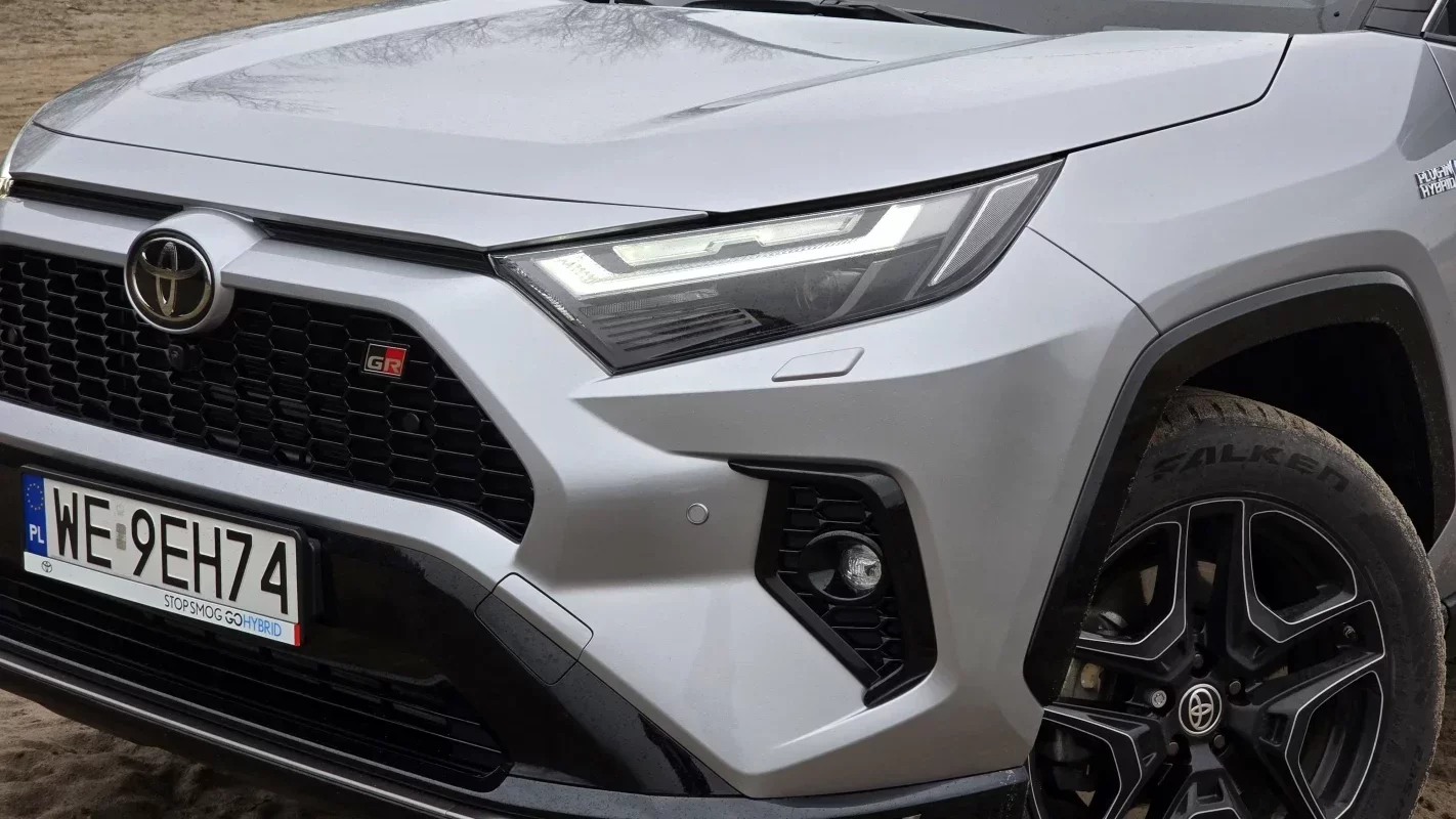 Bestseller Toyoty teraz choćby 32000 zł taniej. Sprawdziłem ceny na koniec roku