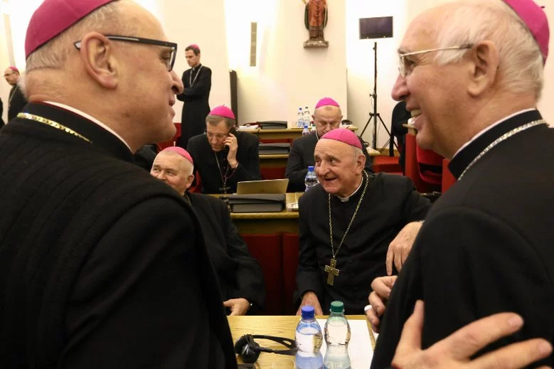 Biskupi wydali oświadczenie ws. "permisywnej edukacji seksualnej" dzieci.