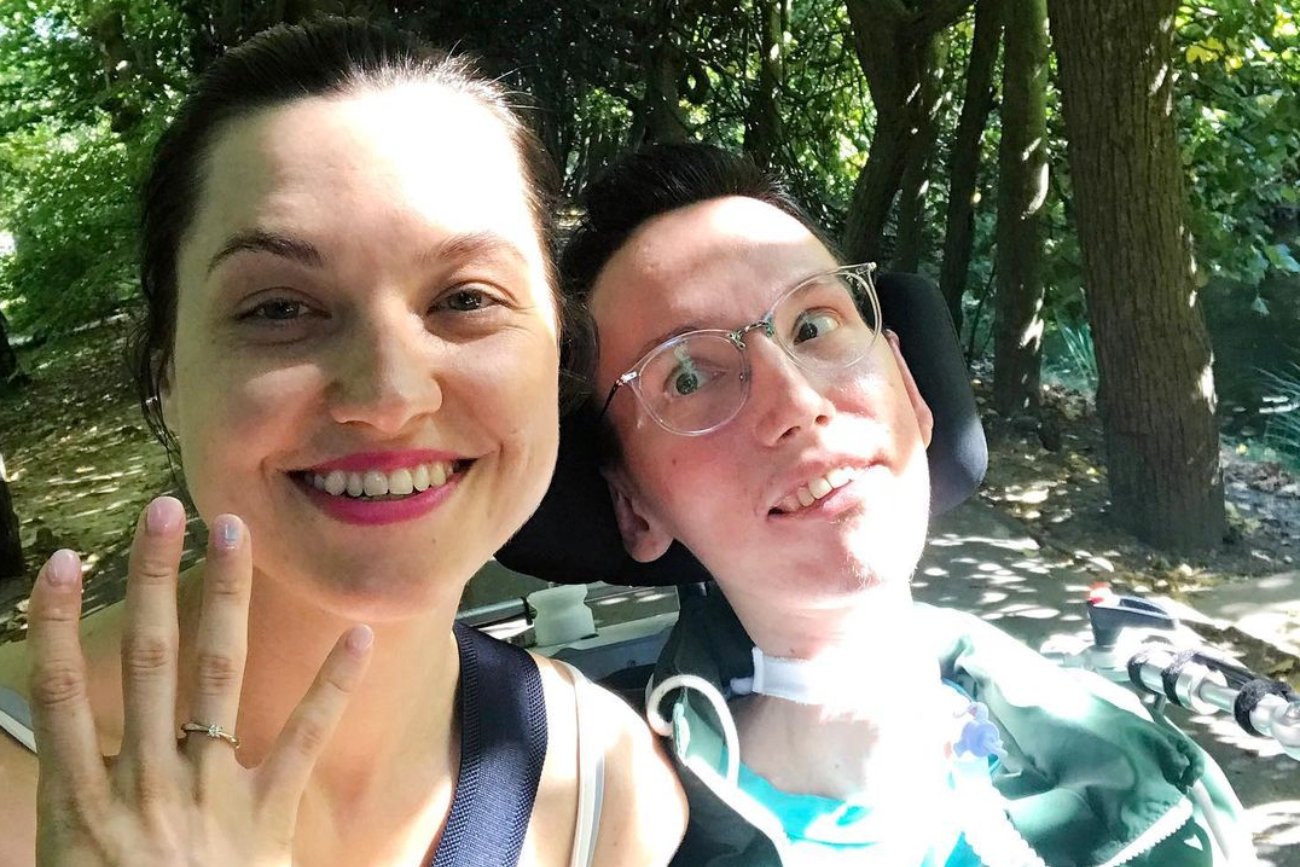 Wojtek Sawicki (Life On Wheelz) oświadczył się dziewczynie. Powiedziała tak