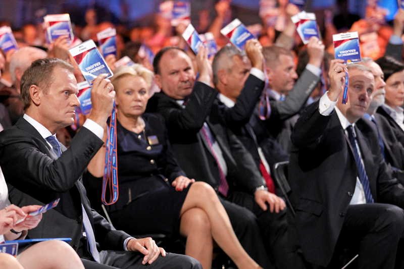 Radny PO, Bazyli Baran stracił nerwy na konwencji partii z powodu cygar i win. "Zwróćcie za bilet" – zaapelował.