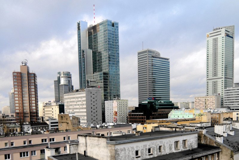 Chcą wprowadzić 6-dniowy tydzień pracy. Pracodawcy zachwyceni, związkowcy biją na alarm