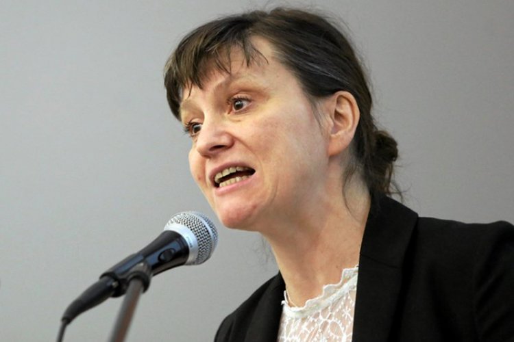 Ewa Stankiewicz, propagatorka teorii spiskowych o katastrofie smoleńskiej, nakręciła film "Stan zagrożenia". Jest zła na PiS, że nie został on wyemitowany w TVP.