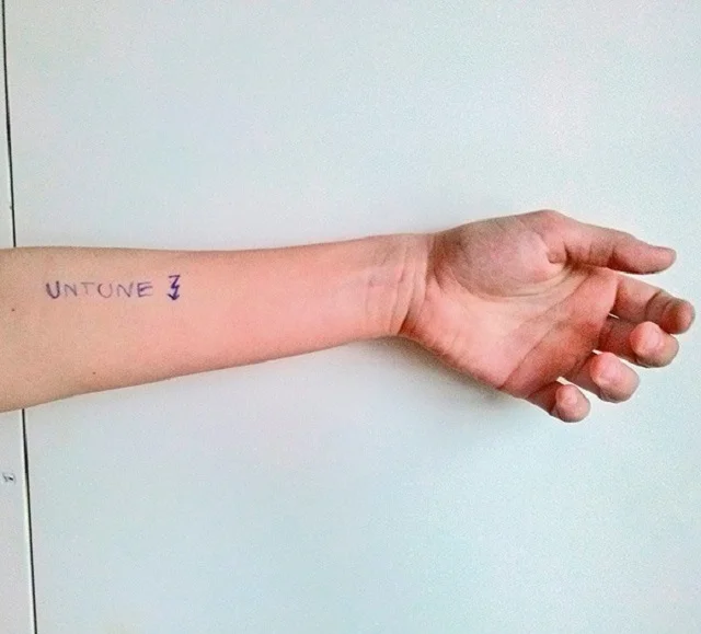 Zdjęcie okładkowe "Untune" Zamilskiej.