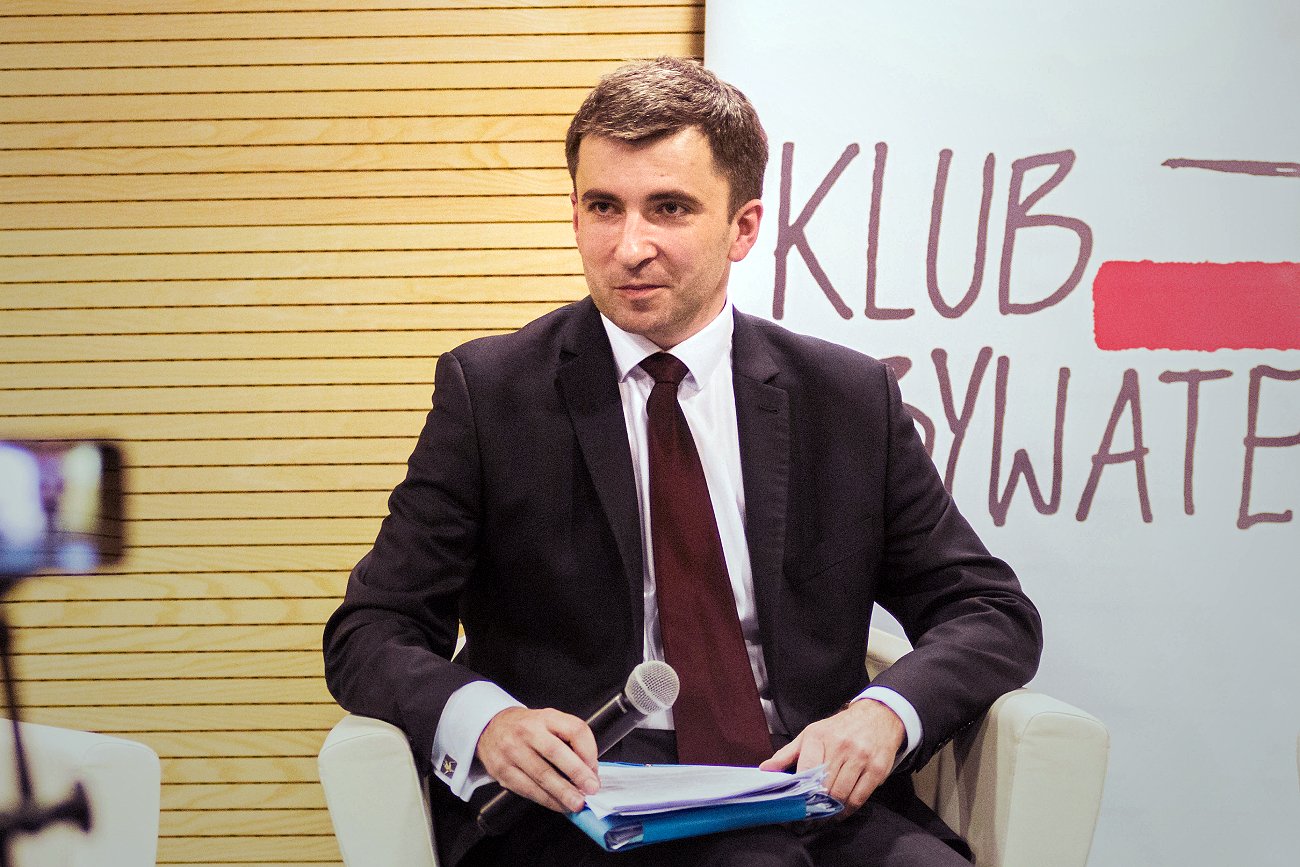 Kim jest prof. SGH dr hab. Andrzej Rzońca? O słowa tego ekonomisty na temat programu Rodzina 500+ starli się Donald Tusk i Michał Dudzik z TVP Info. Kim jest prof. SGH dr hab. Andrzej Rzońca?