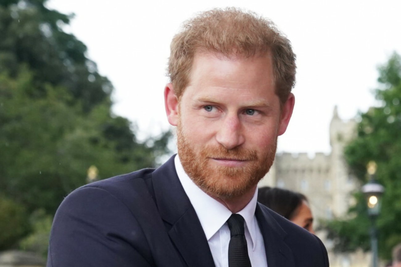 Zmiana planów. Książę Harry jednak może założyć mundur na pogrzeb królowej