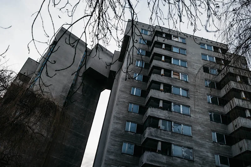 Urbex w Warszawie. Sobieskiego 100 na Mokotowie
