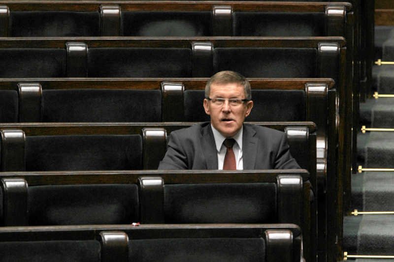 Zbigniew Kuźmiuk przekonuje, że państwo pozawala nie płacić podatków nieuczciwym przedsiębiorcom.