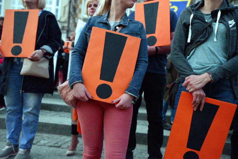 Strajk nauczycieli się zakończył. Ale coraz częściej słychać o strajku włoskim jako o alternatywie.