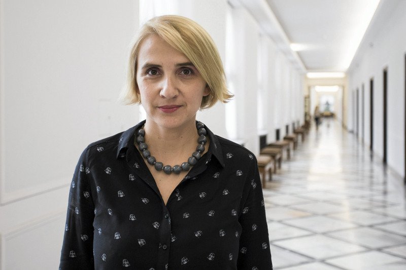 Wojciech Tochman urządza rzeźnię hejterom. Ujawnia tożsamość molestujących posłankę .Nowoczesnej