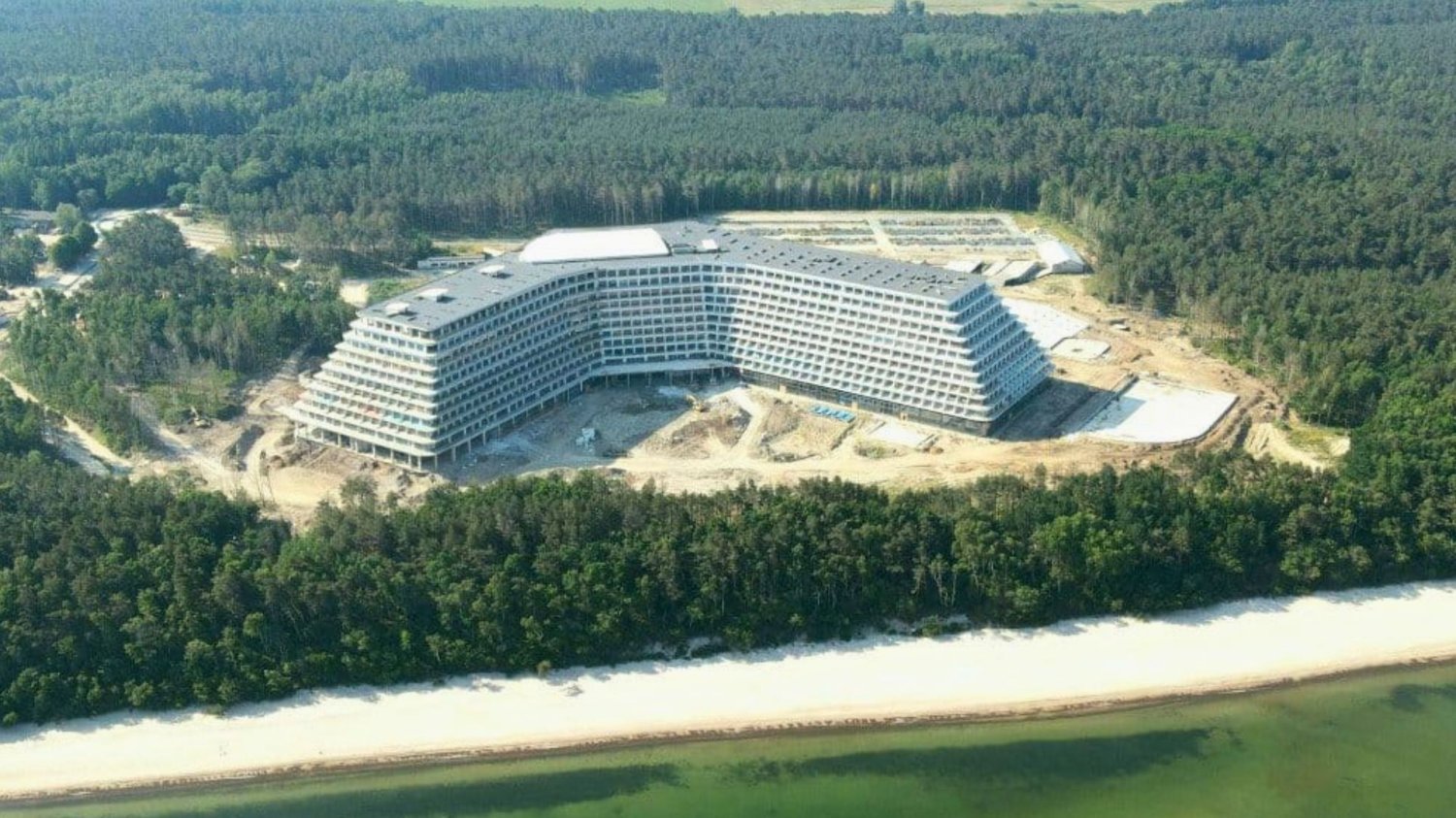 Hotel Gołębiewski w Pobierowie przygotowuje się do otwarcia Hotel Gołębiewski w Pobierowie coraz bliżej otwarcia