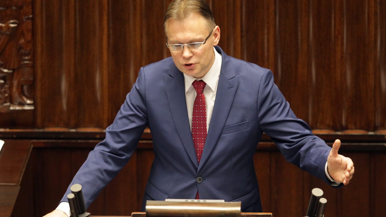 Poseł Mularczyk dostał taką odpowiedź od BAS, jaką chciał.