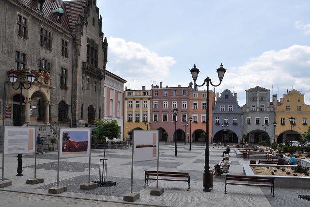 Rynek w Jaworze - mieście w którym padł rekord świadczeń programu 500+.