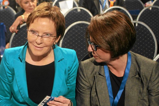 Z ustaleń Radia ZET wynika, że Julia Pitera (z prawej) prosiła prezesa NIK, by "pamietał o jej znajomym"