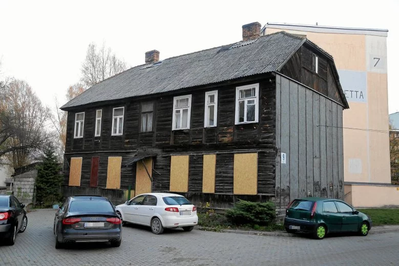 Budynek przy ul. Bohaterów Getta 9 w Białymstoku. Był pomysł, by w nim powstało muzeum żydowskie. Okoliczni mieszkańcy byli przeciw, gmina żydowska się wycofała.