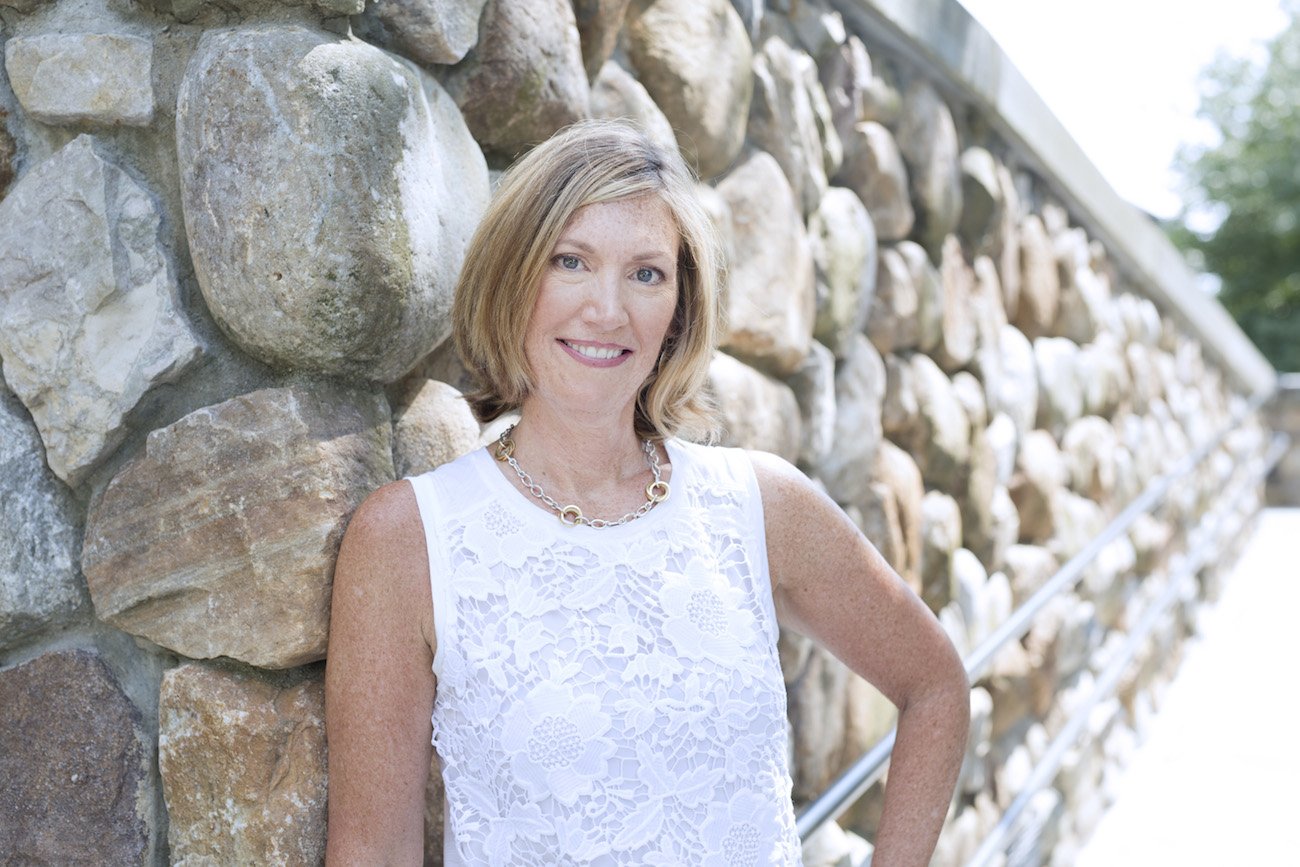 Czym jest Childhood Emotional Neglect (CEN) – zaniedbanie emocjonalne w dzieciństwie (ZED)? O tym w swojej najnowszej książce "Wypełnić pustkę i żyć lepiej" opowiada amerykańska psycholog dr Jonice Webb.